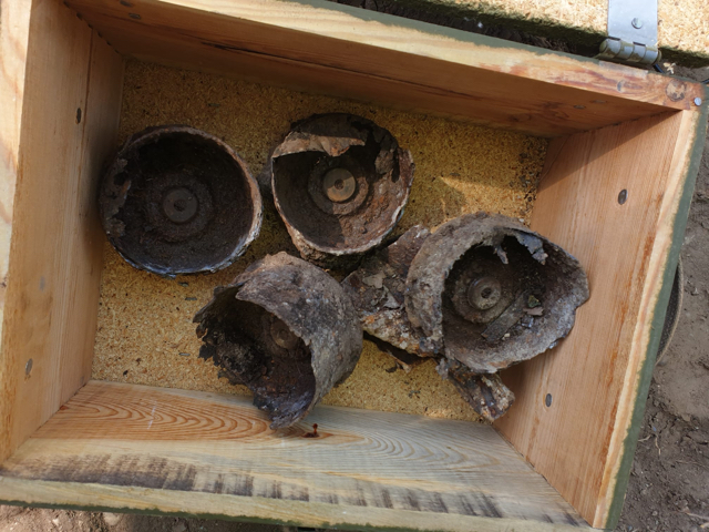 7,5 cm Kartuschenhülsen, Waldkraiburg 2022.jpg