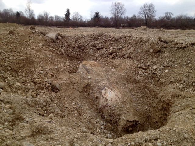 Sprengbombe US 500 lbs., München- Pasing 2016.jpg