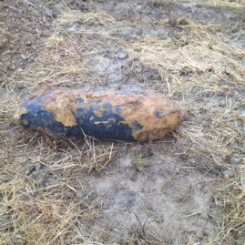 Sprengbombe Kal. 250 lbs Unterföhring, 2014.JPG