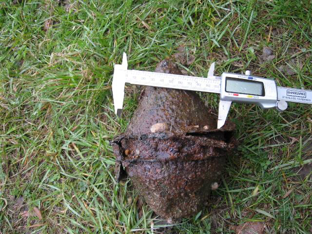 Panzerfaust 60 Gefechtskopf, Oberschlei&szlig;heim 2012.JPG